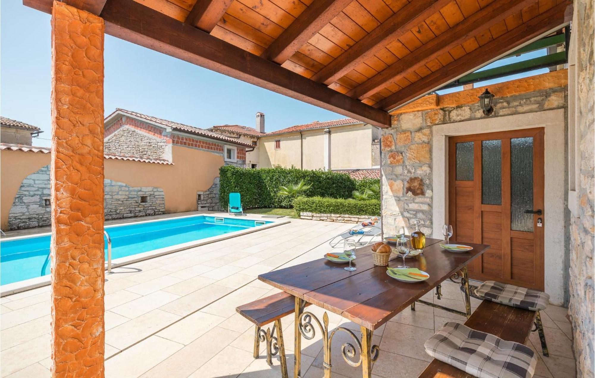 Lovely Home In Visnjan With Outdoor Swimming Pool Dış mekan fotoğraf